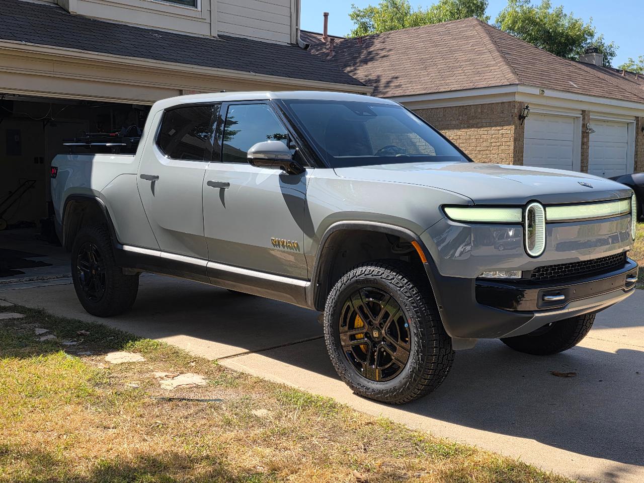 2022 Rivian R1T ADVENTURE PACKAGE 照片 1