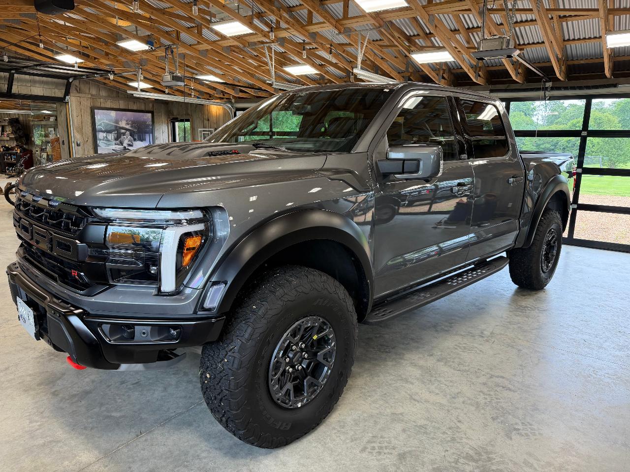 صورة 1 لـ 2025 FORD F-150 RAPTOR