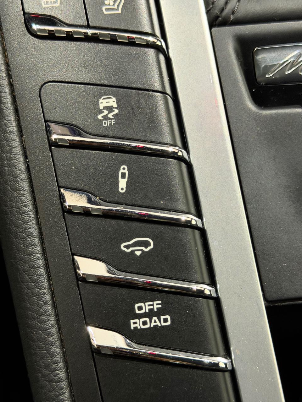 صورة مصغرة 12 لـ 2020 Porsche MACAN MACAN GTS