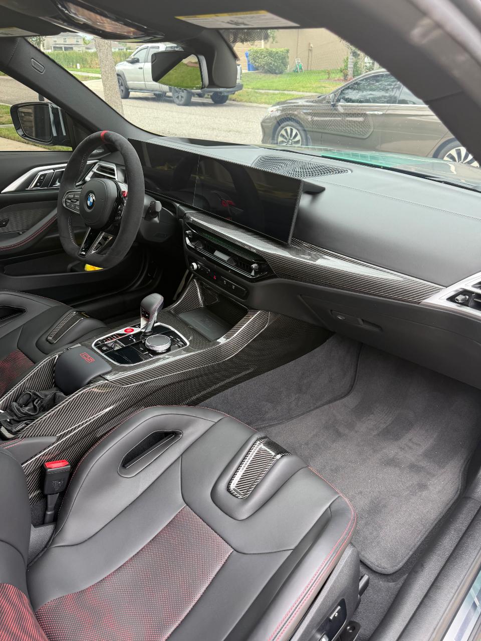 صورة 9 لـ 2025 BMW M4 CS