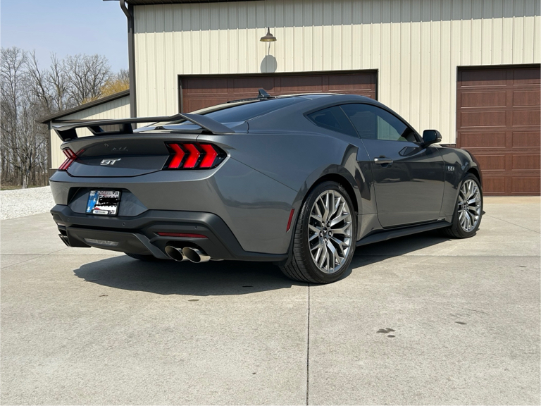 صورة مصغرة 28 لـ 2025 FORD MUSTANG GT PREMIUM