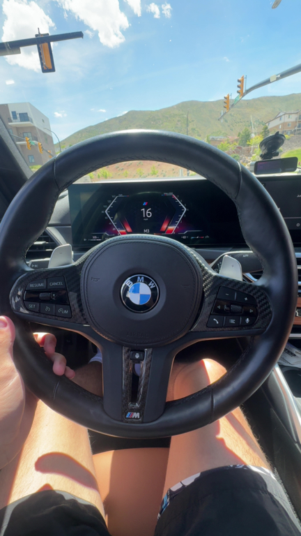 صورة 3 لـ 2023 BMW 330 I XDRIVE