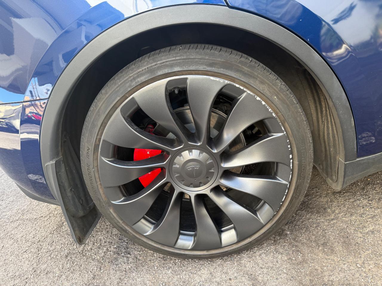صورة مصغرة 7 لـ 2024 Tesla MODEL Y PERFORMANCE
