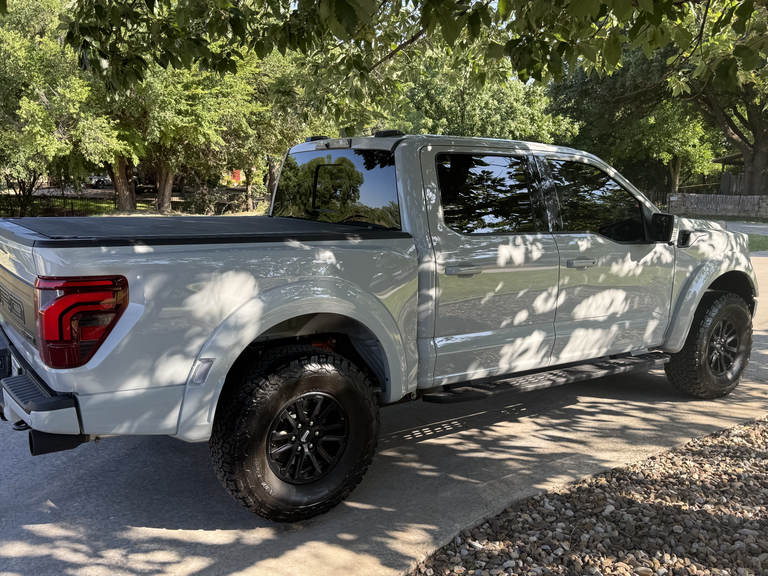 2026 FORD F-150 RAPTOR 照片 3