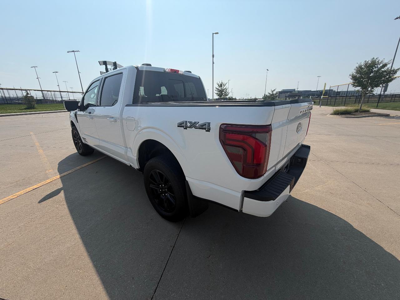 صورة 4 لـ 2025 FORD F-150 PLATINUM