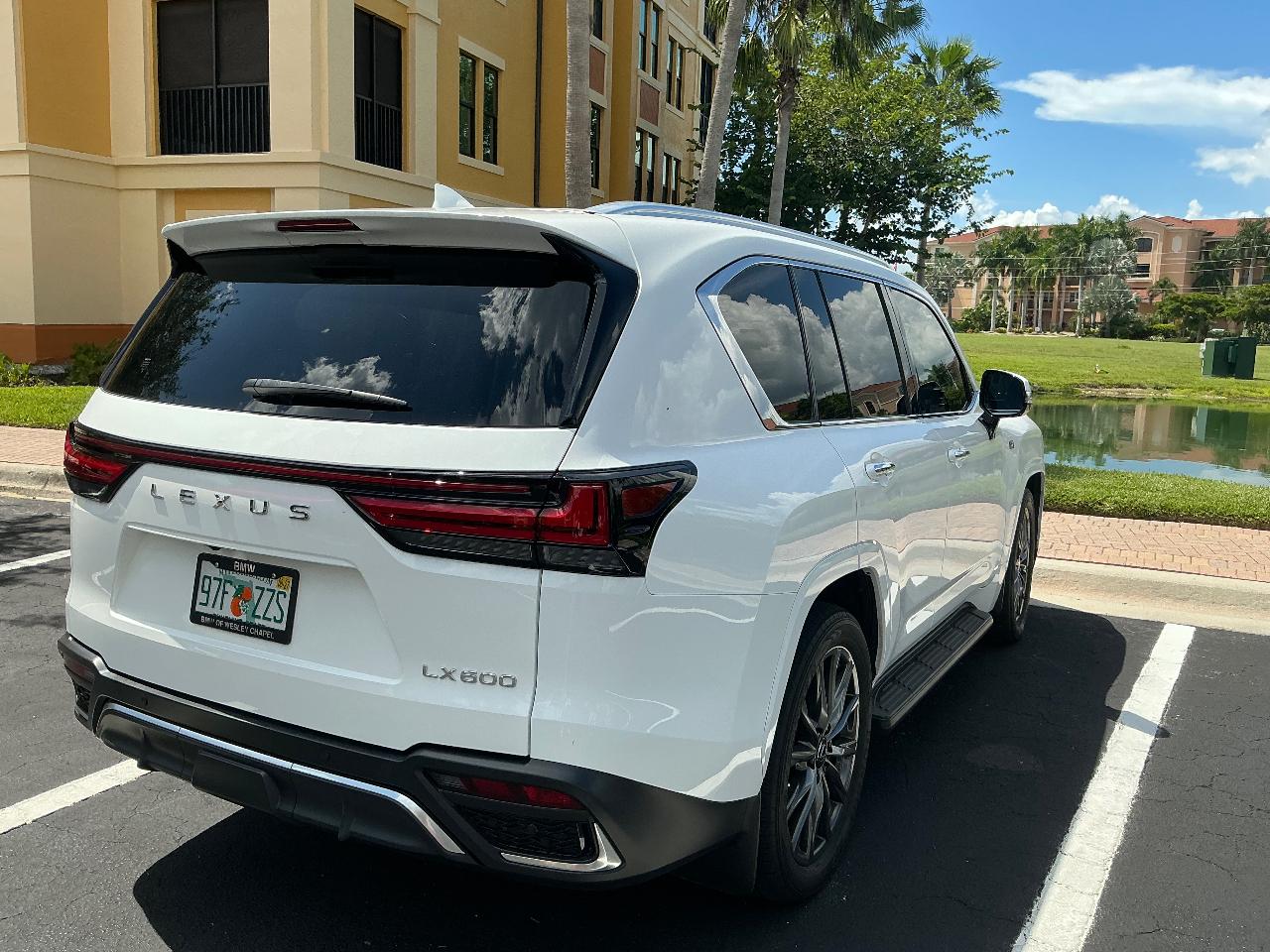 2024 Lexus LX 600 F SPORT HANDLING 照片 3