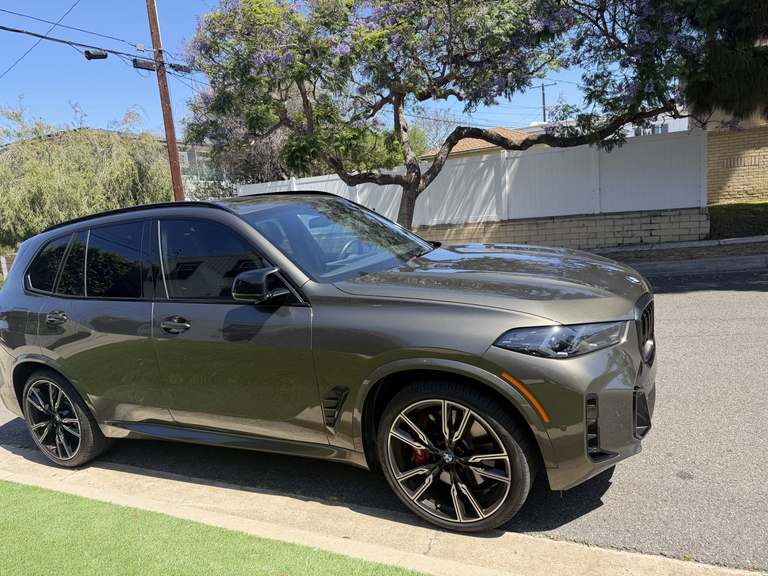 صورة 9 لـ 2024 BMW X5 M60I