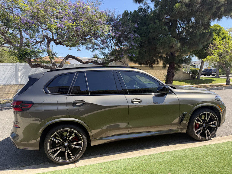 صورة 7 لـ 2024 BMW X5 M60I