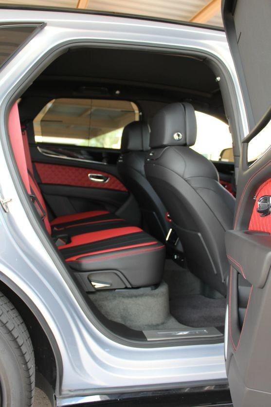 2023 Bentley BENTAYGA S — миниатюра 18