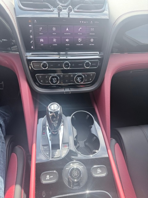 2023 Bentley BENTAYGA S — миниатюра 11