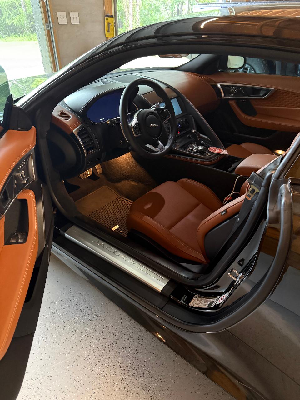 2024 Jaguar F-TYPE P450 R-DYNAMIC — фото 3
