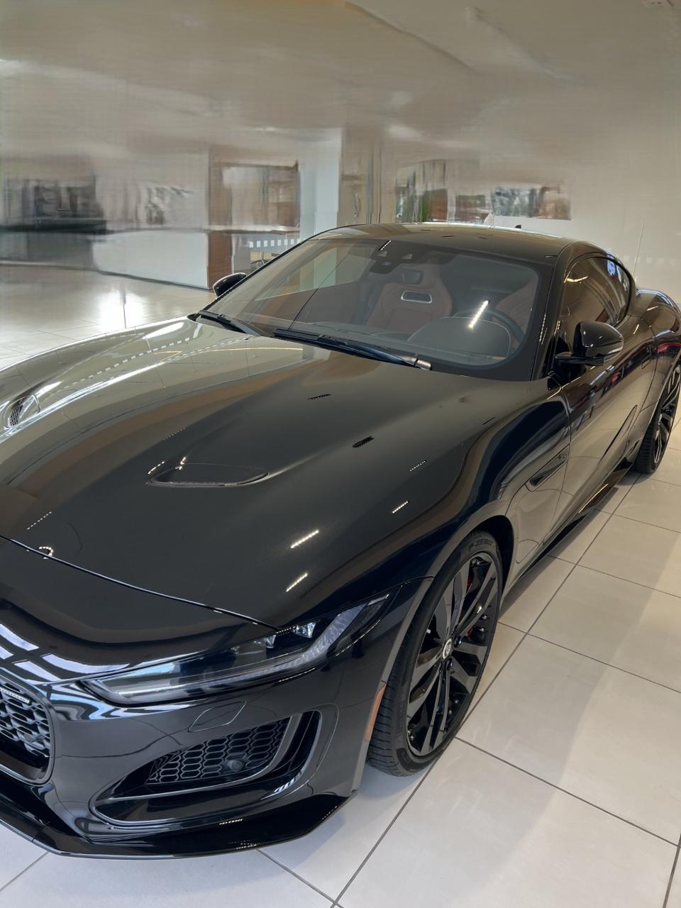 2024 Jaguar F-TYPE P450 R-DYNAMIC — фото 10