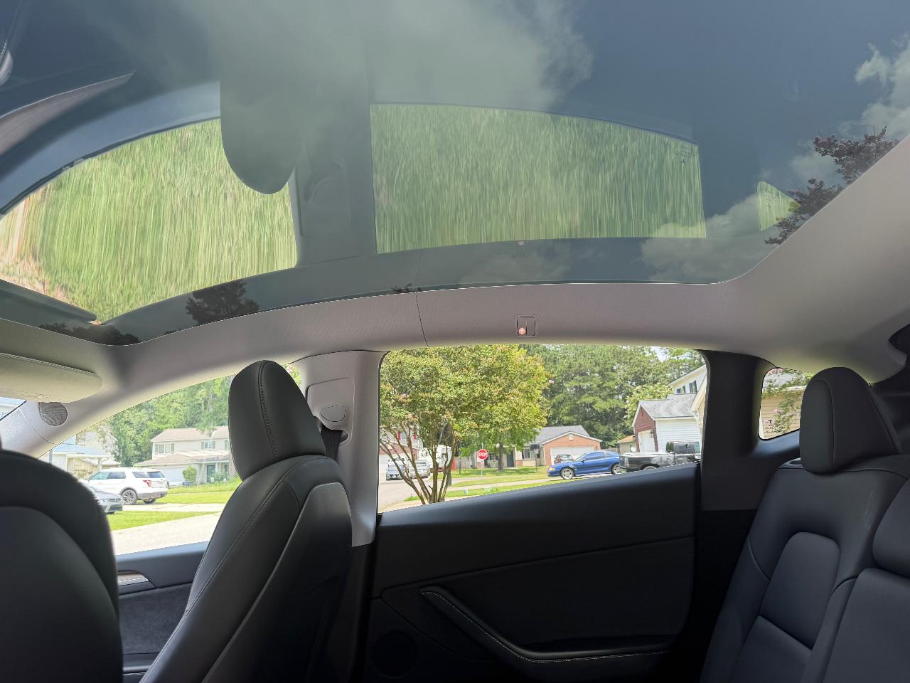 2024 Tesla MODEL Y LONG RANGE 缩略图 21