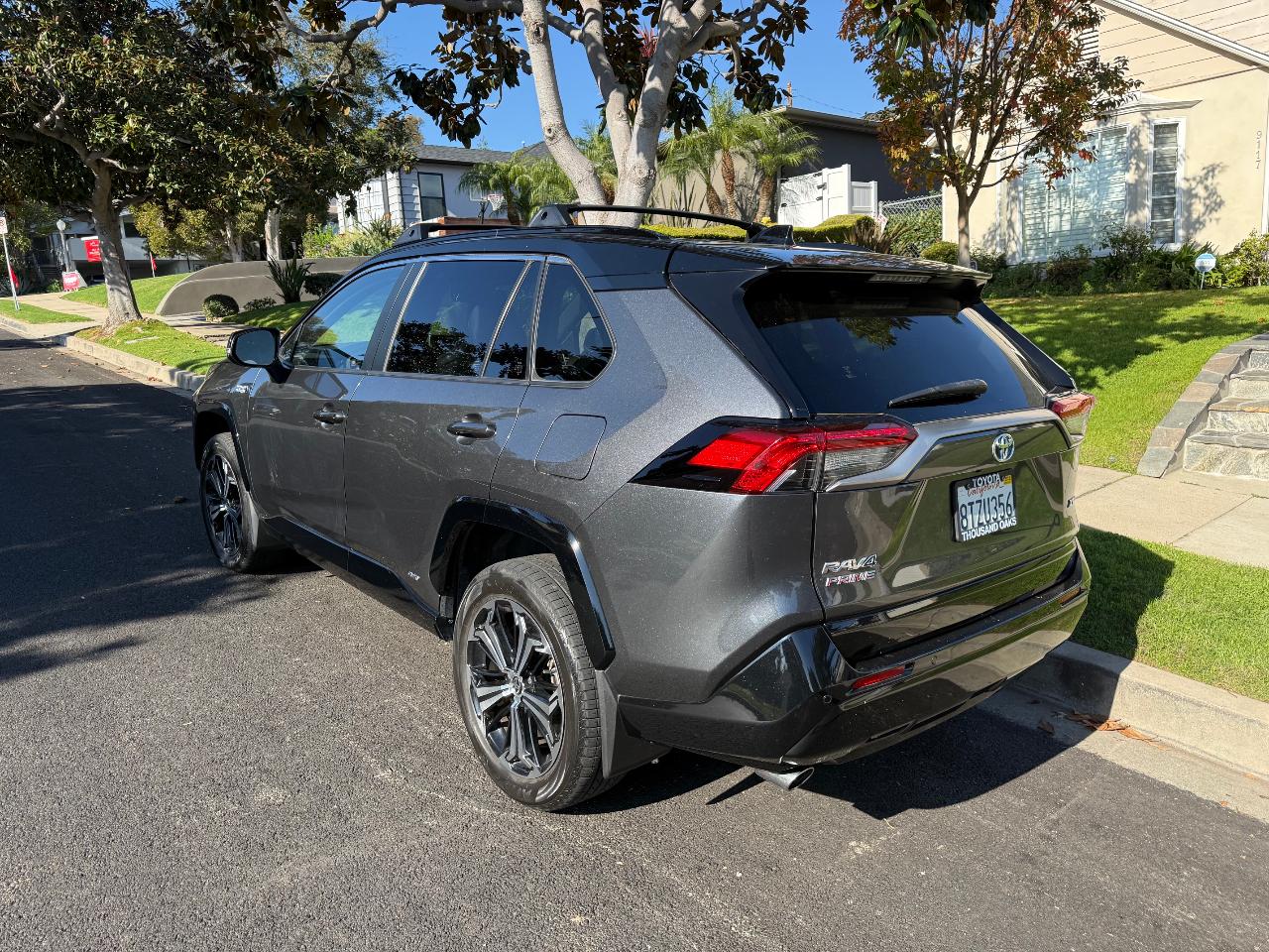 صورة 5 لـ 2021 Toyota RAV4 PRIME XSE