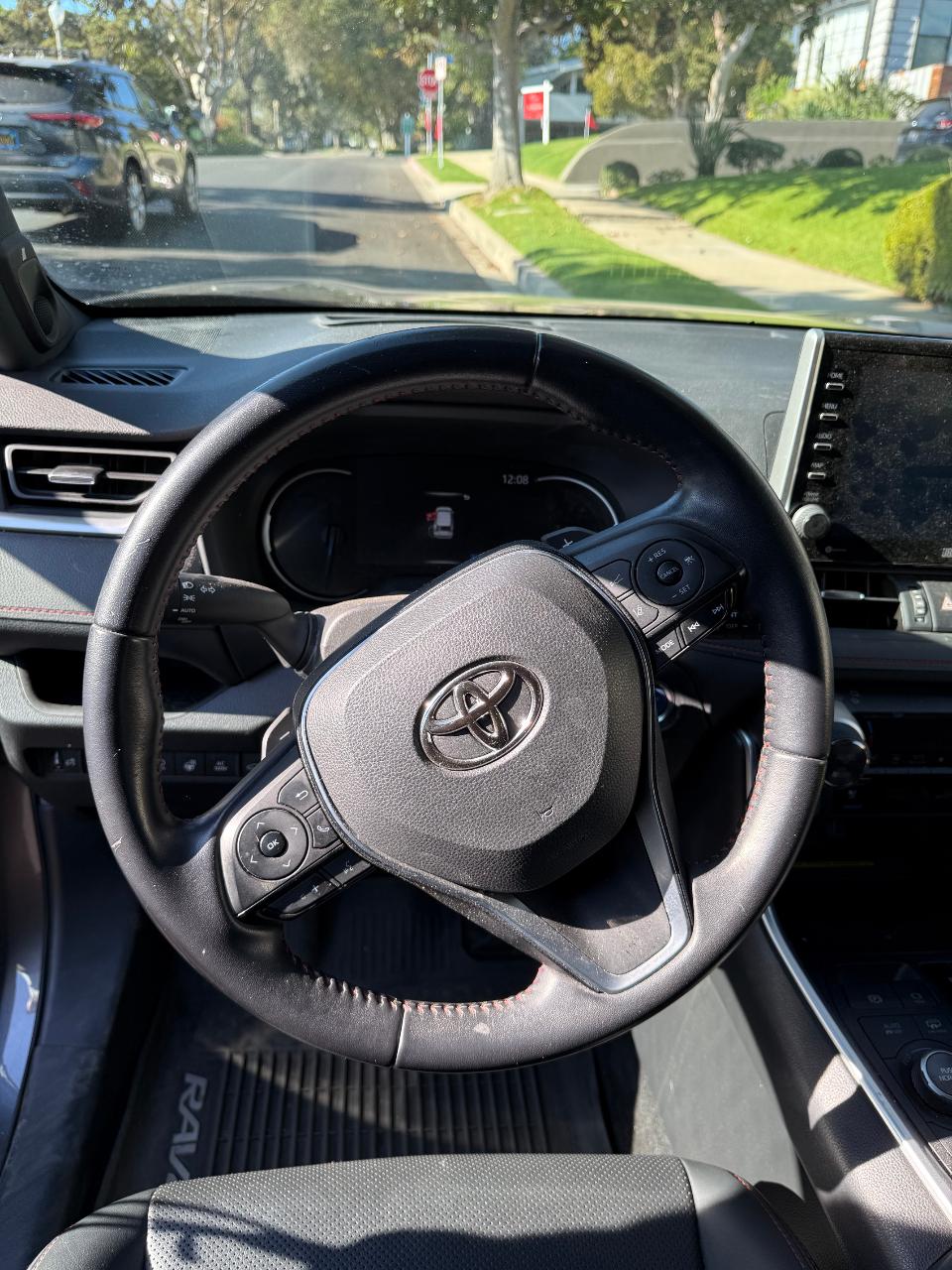 صورة 23 لـ 2021 Toyota RAV4 PRIME XSE