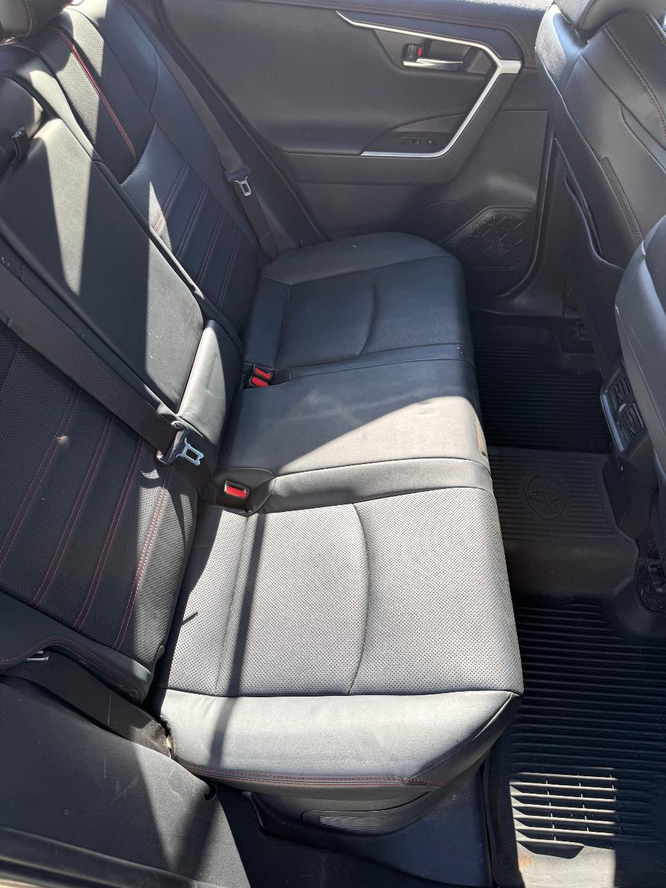 صورة 13 لـ 2021 Toyota RAV4 PRIME XSE
