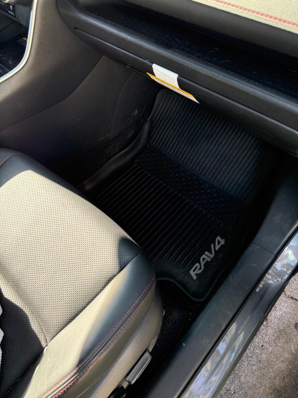 صورة 12 لـ 2021 Toyota RAV4 PRIME XSE