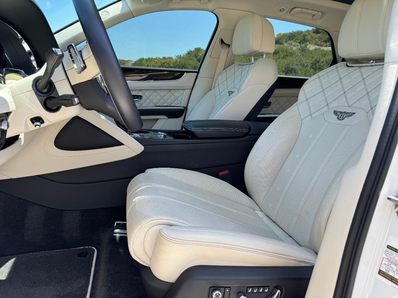 2021 Bentley BENTAYGA V8 — миниатюра 17