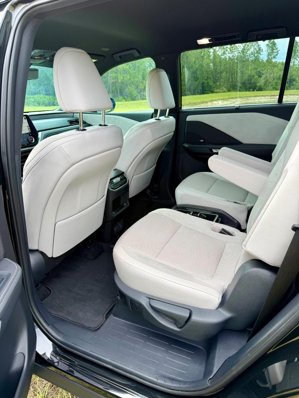 صورة مصغرة 18 لـ 2025 Lexus TX 550H+ LUXURY