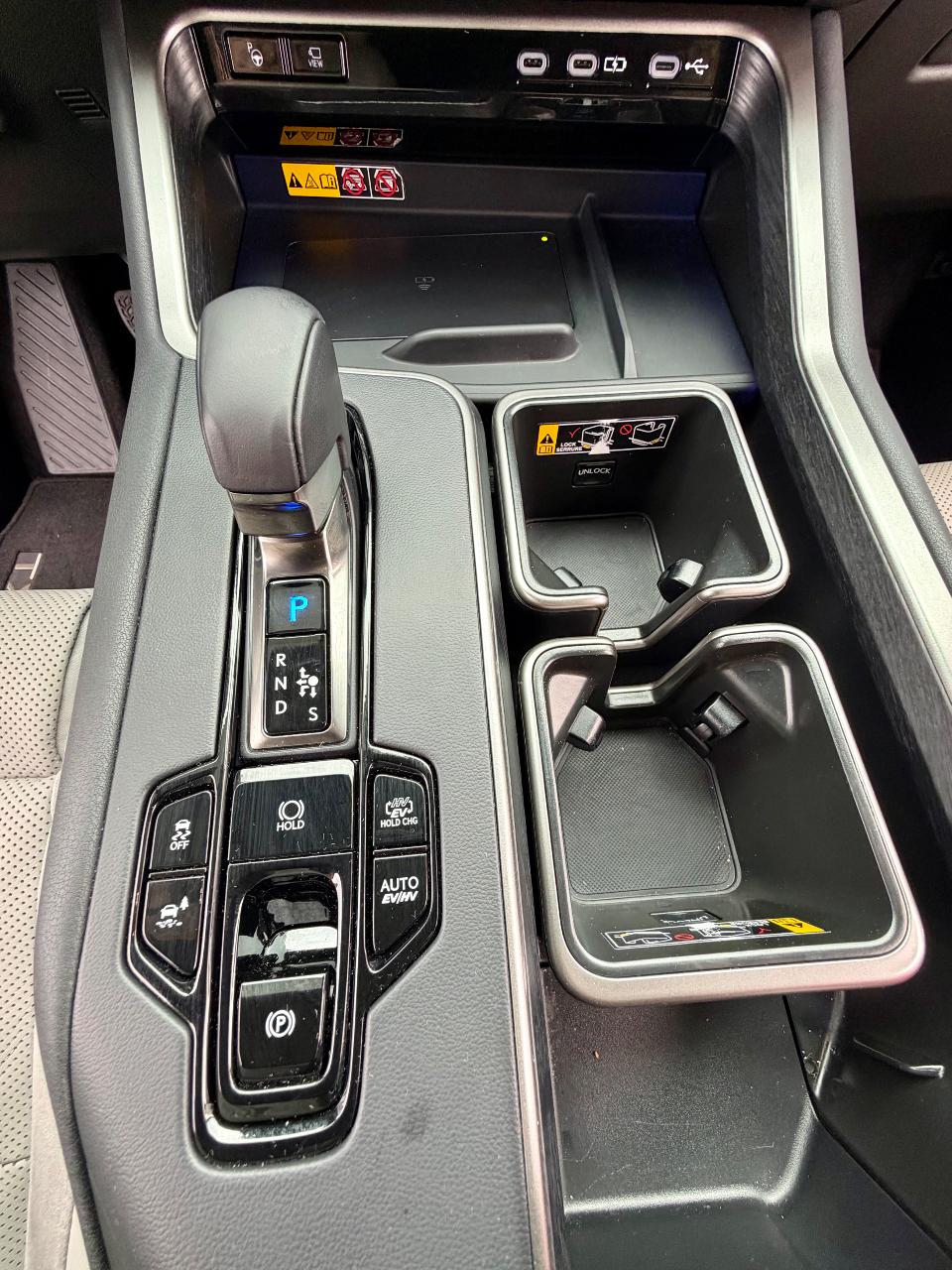 صورة مصغرة 28 لـ 2025 Lexus TX 550H+ LUXURY