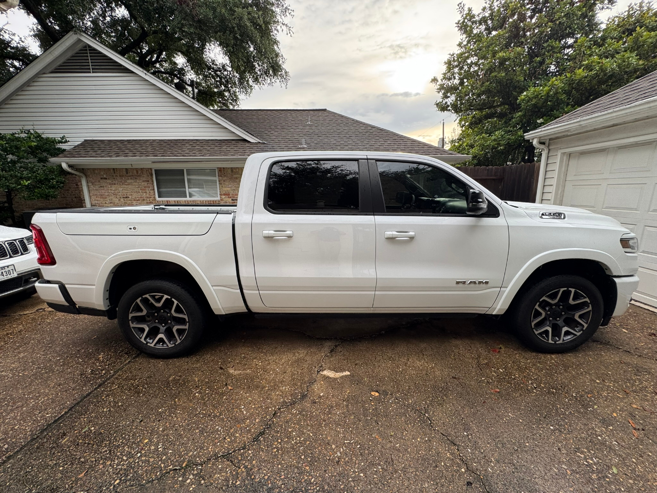 صورة 5 لـ 2025 RAM 1500 LARAMIE