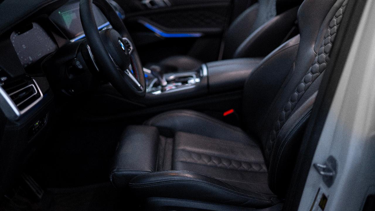 صورة مصغرة 18 لـ 2023 BMW X5 M BASE