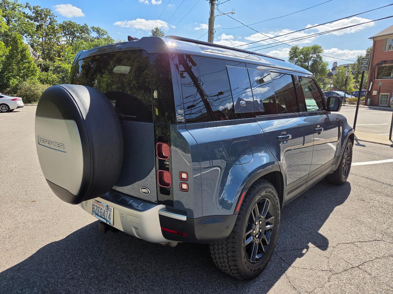 2021 LAND Rover DEFENDER SE — фото 6