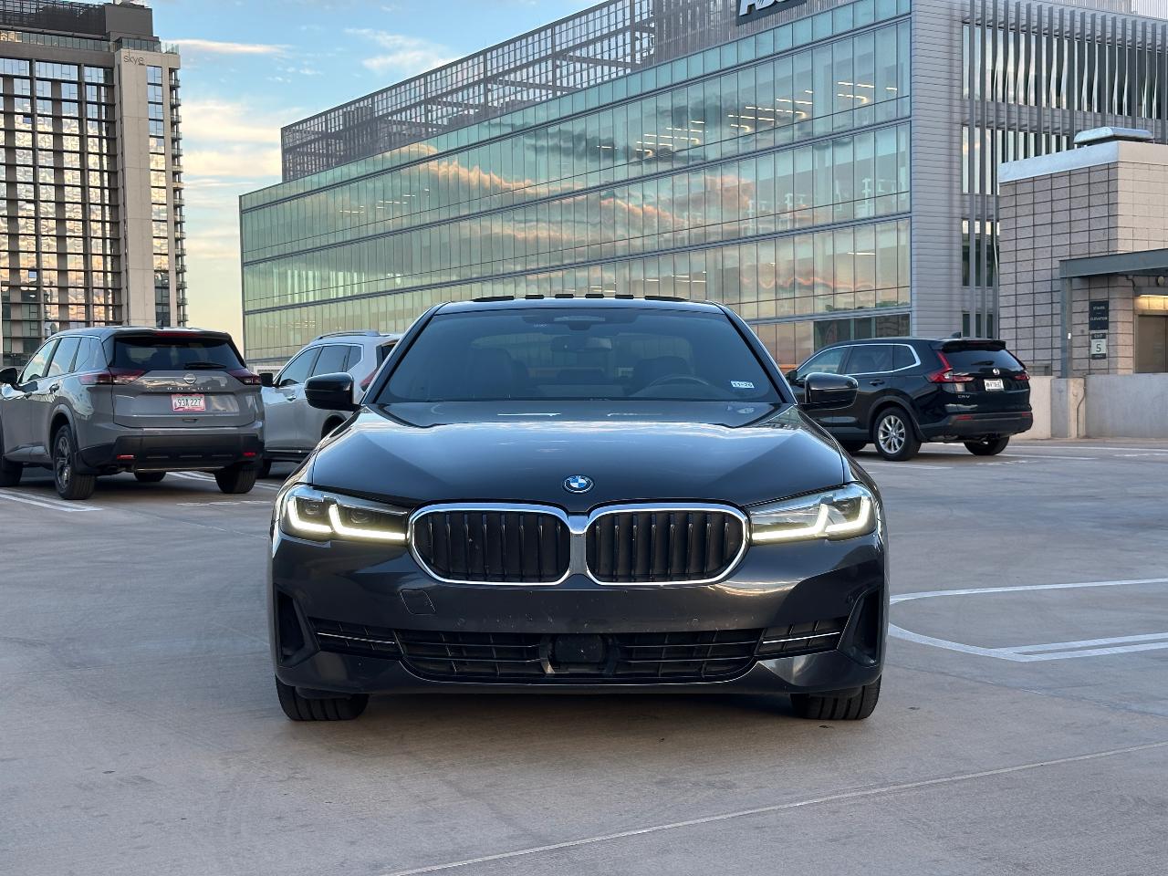 2022 BMW 530E BASE — фото 1