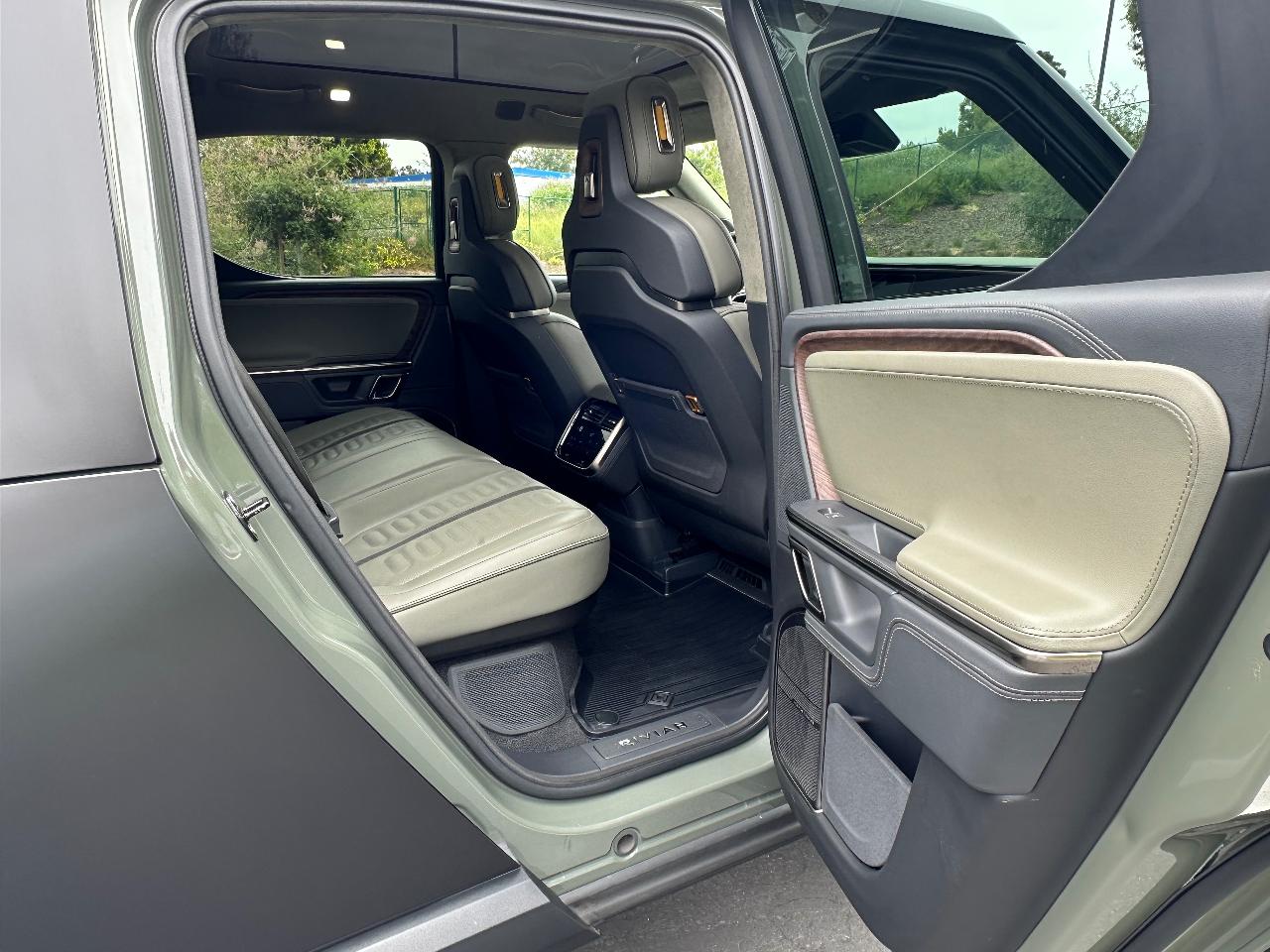 صورة مصغرة 23 لـ 2022 Rivian R1T LAUNCH EDITION