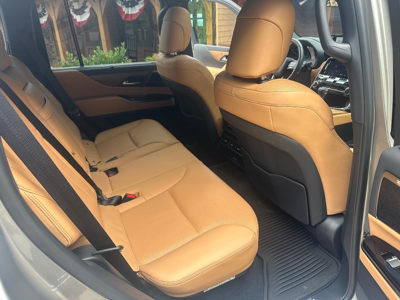 صورة 5 لـ 2024 Lexus LX 600 LUXURY