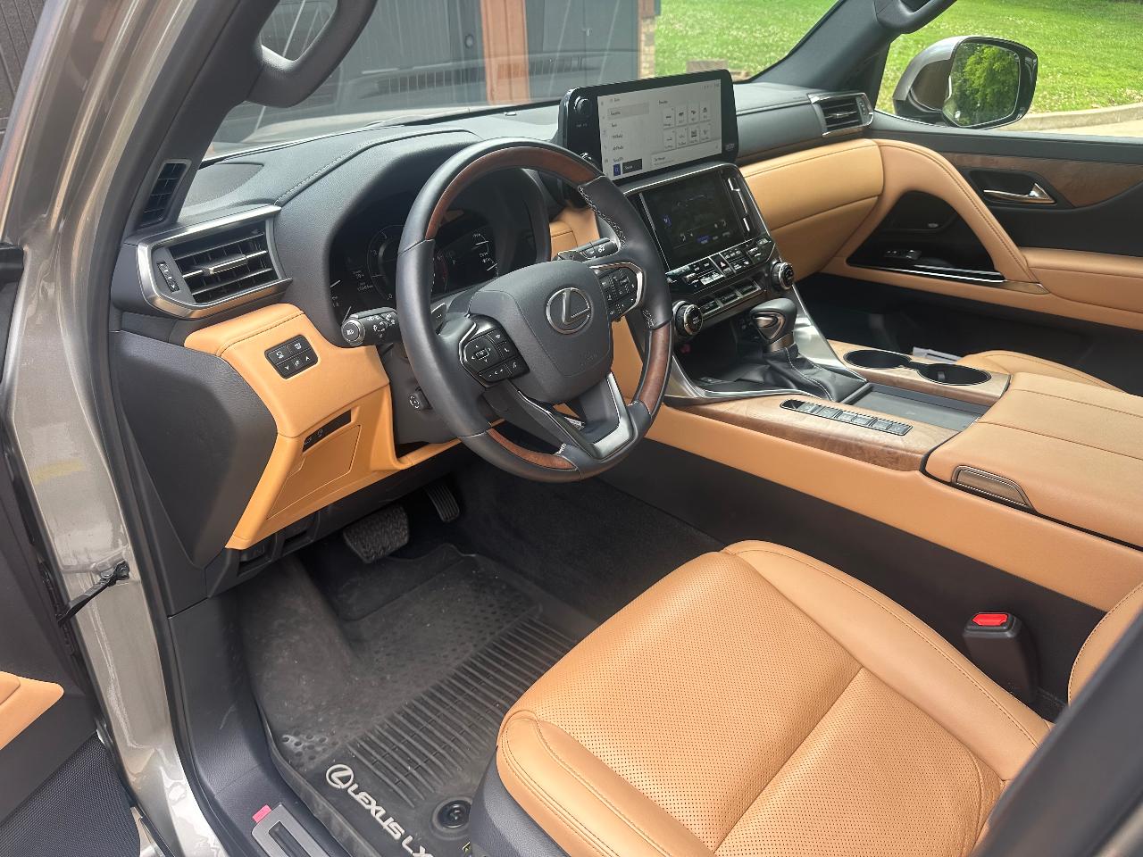2024 Lexus LX 600 LUXURY — миниатюра 16