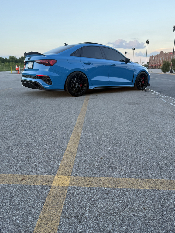 صورة 9 لـ 2023 AUDI RS 3 2.5T