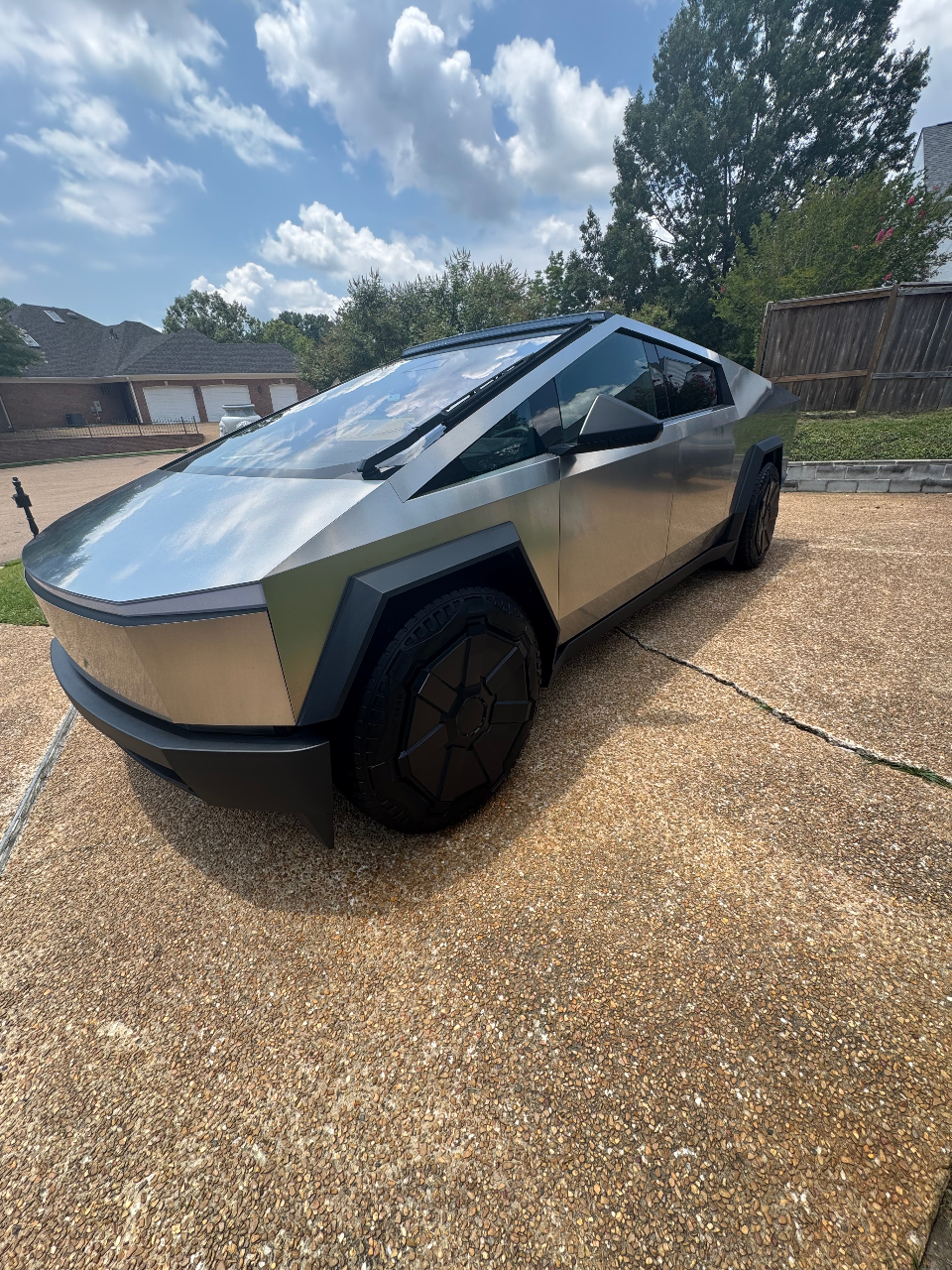 TESLA CYBERTRUCK CYBERBEAST - 9