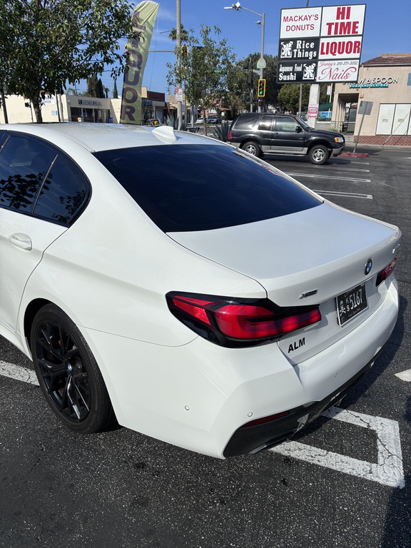 صورة 10 لـ 2022 BMW 530 I XDRIVE