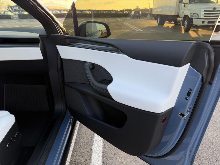 2026 Tesla MODEL X PLAID 缩略图 18