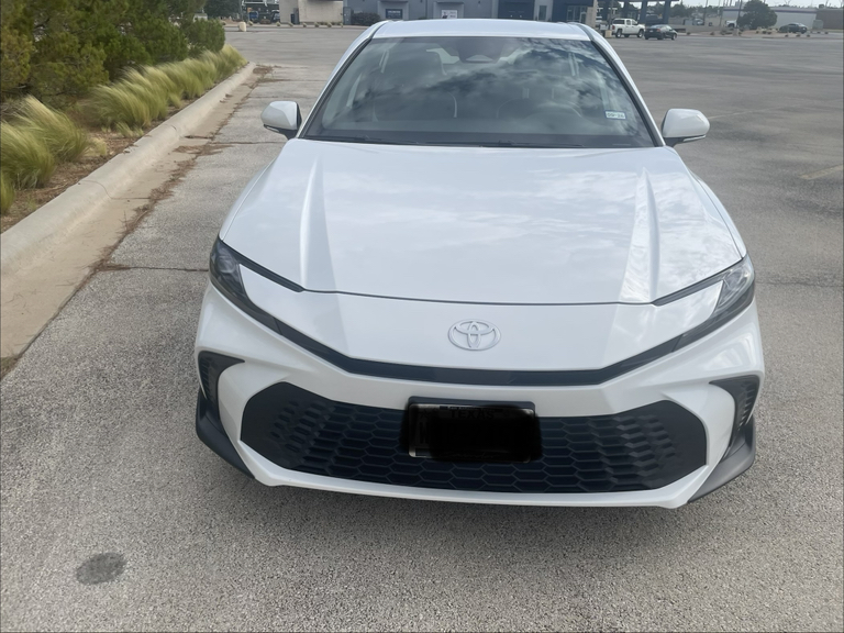 2025 Toyota CAMRY SE 照片 1