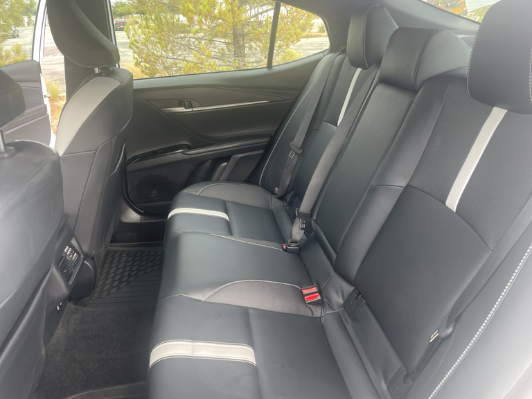 2025 Toyota CAMRY SE 照片 7