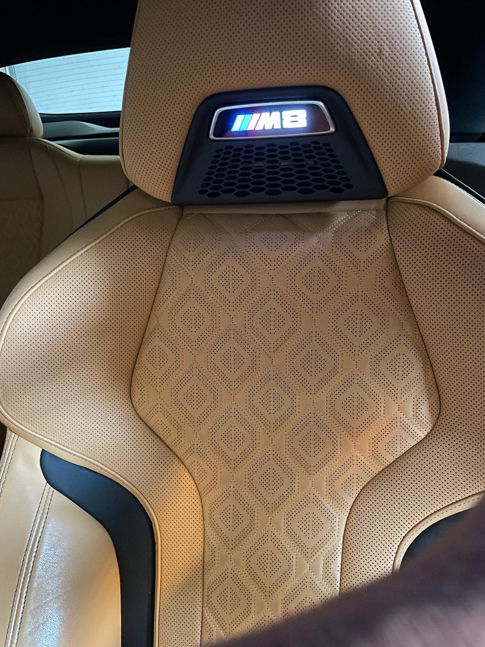 صورة مصغرة 8 لـ 2020 BMW M8 AWD