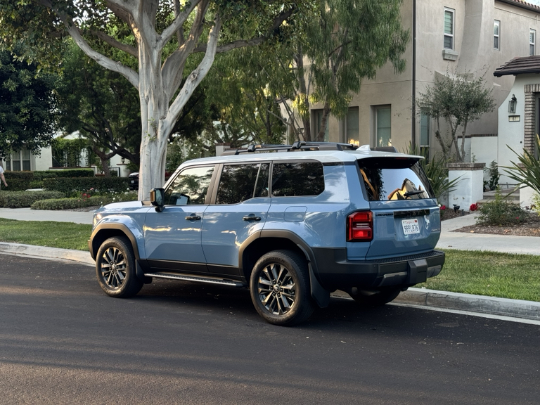 صورة 2 لـ 2024 Toyota LAND CRUISER BASE