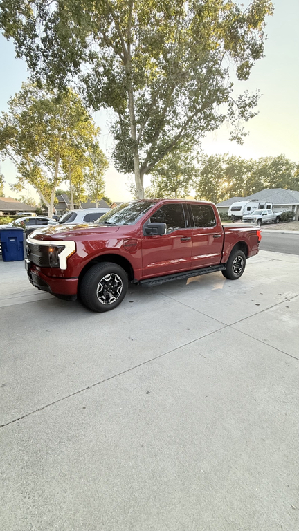 2023 FORD F-150 LIGHTNING XLT — фото 1