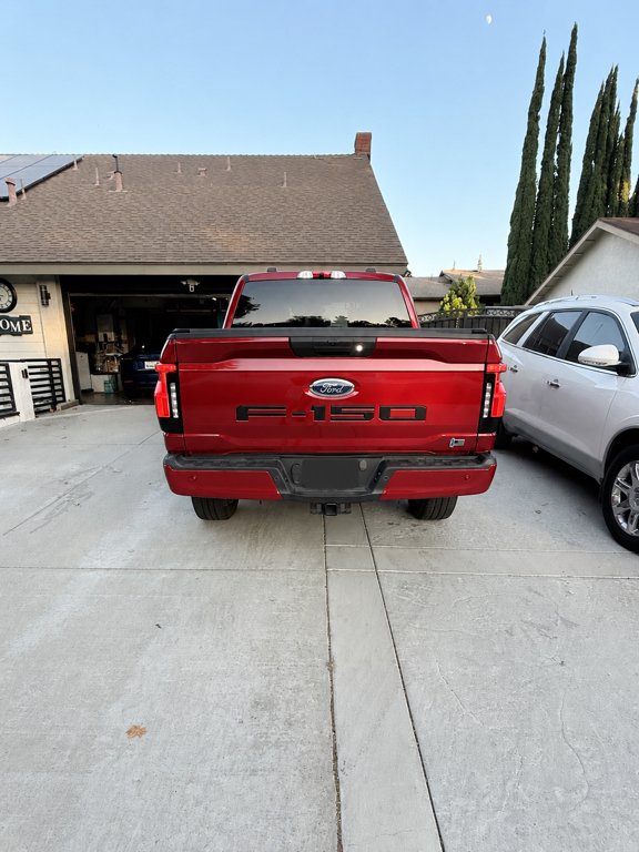 2023 FORD F-150 LIGHTNING XLT — фото 8