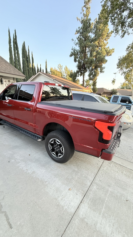 2023 FORD F-150 LIGHTNING XLT — фото 6