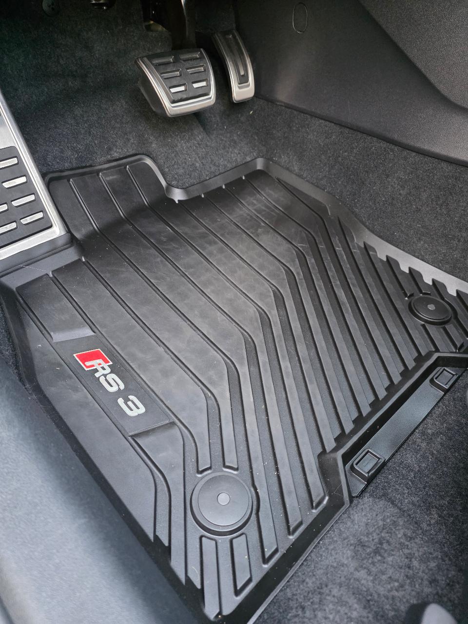 صورة 20 لـ 2024 AUDI RS 3 2.5T