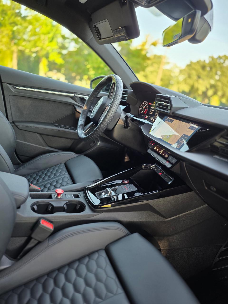 صورة 18 لـ 2024 AUDI RS 3 2.5T
