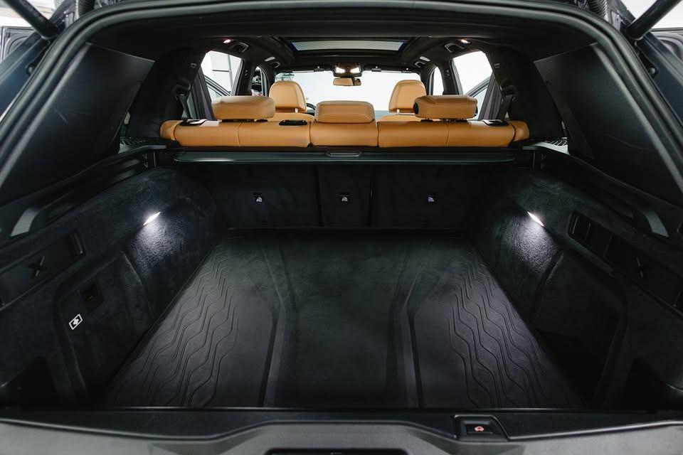 2024 BMW X5 M60I — миниатюра 11