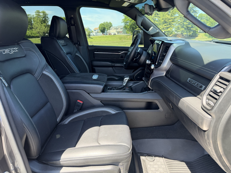2022 RAM 1500 TRX 照片 8