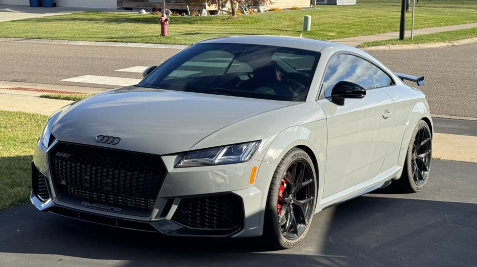 صورة 1 لـ 2022 AUDI TT RS 2.5T