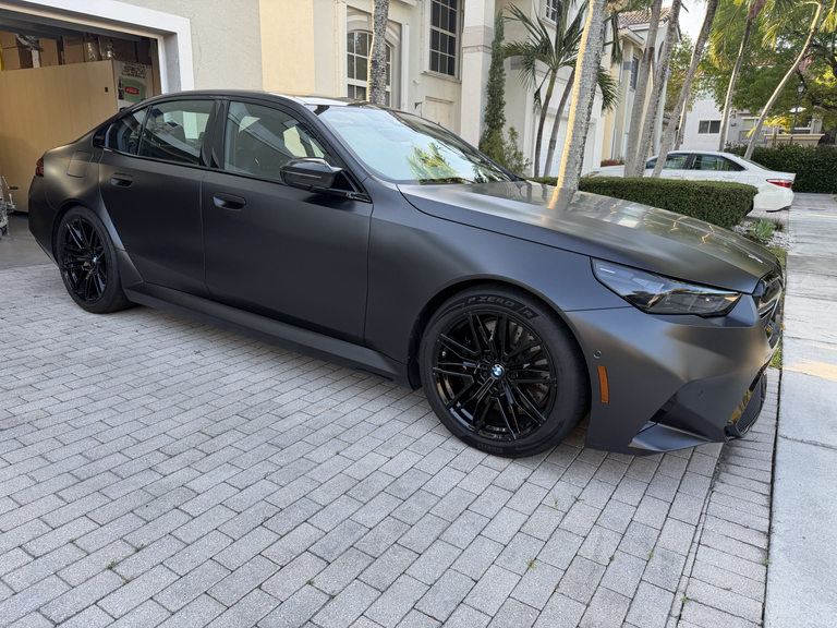 2026 BMW M5 BASE — фото 2