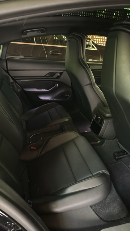صورة 5 لـ 2020 Porsche TAYCAN TAYCAN 4S