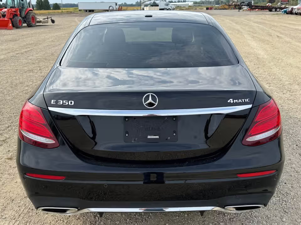 MERCEDES-BENZ E-CLASS - 7